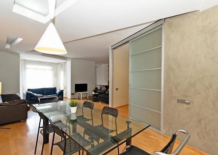 Amplio En Centro By Rent Me * Valence