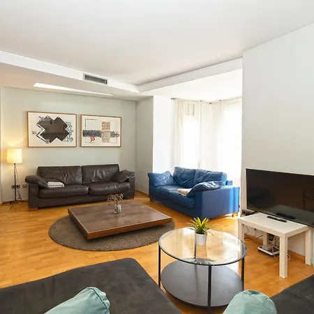 Amplio En Centro By Rent Me Valensiya